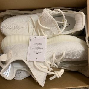 Yeezy 350 sneakers